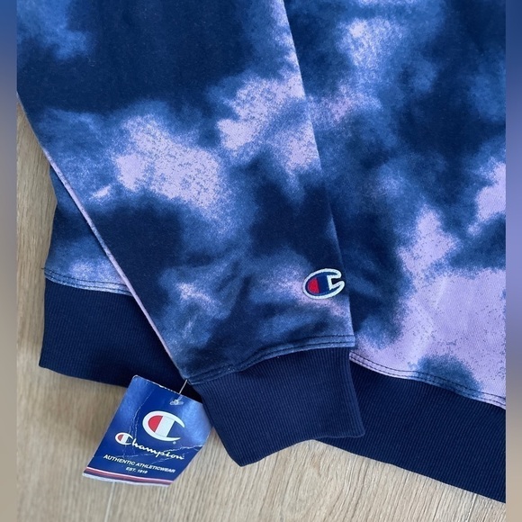 Champion Women’s Campus French Terry Cropped Crewneck Sweatshirt Tie Dye - Picture 4 of 4